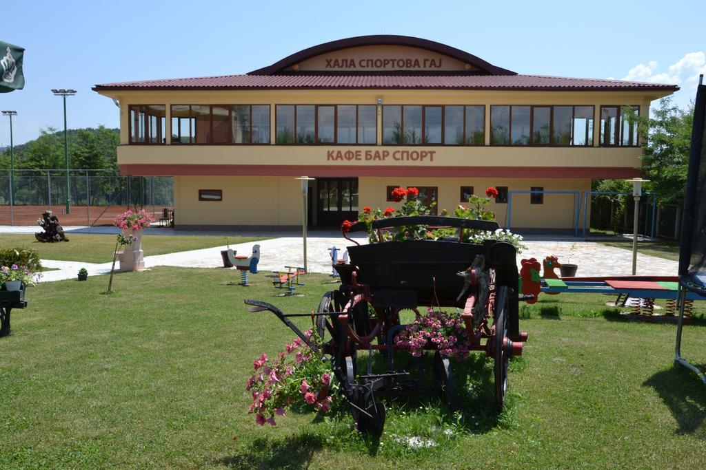 Hotel Ravni Gaj Knic Dış mekan fotoğraf